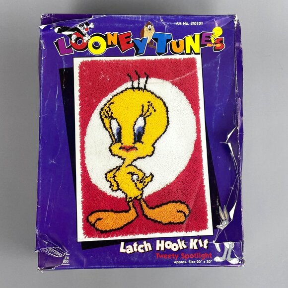 Tweety Bird Spotlight Looney Tunes Latch Hook Kit LT0101 Opened Vintage 1990s - Picture 1 of 6